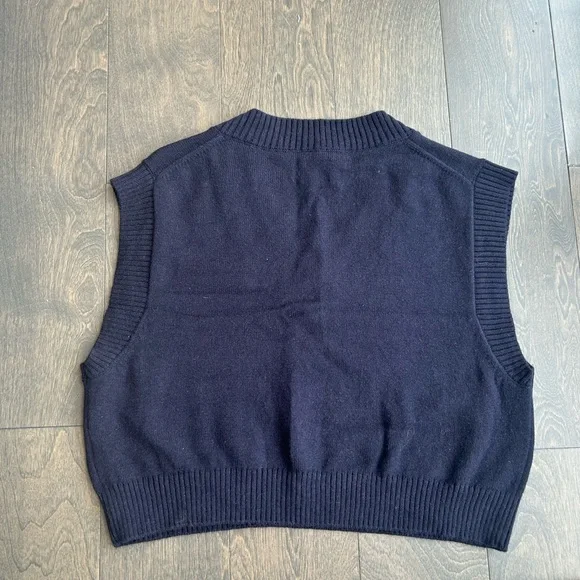 Sunday Best Navy Cropped V-Neck Knit Wool/Cotton Sweater Vest Size Small - Picture 3 of 5